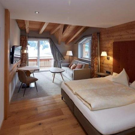 Alpenjuwel Rohnenspitze Otel Zöblen Dış mekan fotoğraf